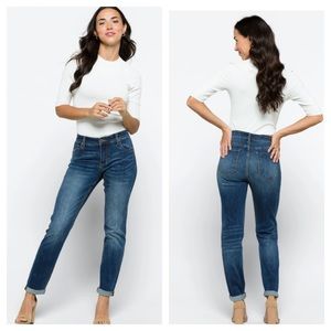 ➡️Kut from the Kloth KATY Boyfriend Jean Size 8x30”